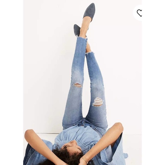 Madewell Denim - Madewell 9 in High rise torn knees